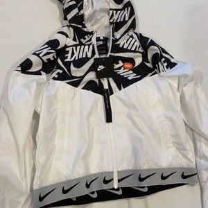 Big girls L white Nike windbreaker, new